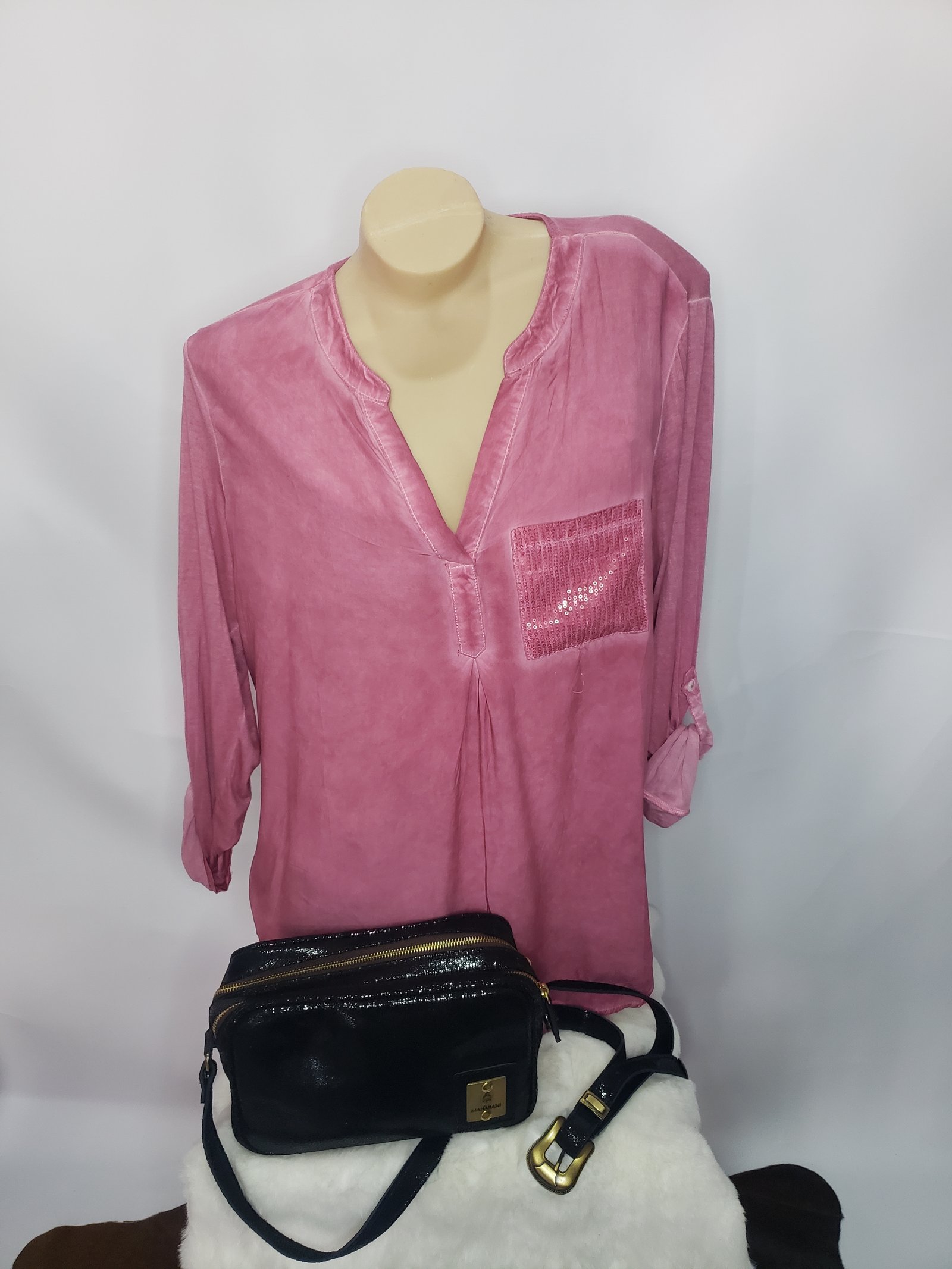 BLUSA BOLSILLO DE LENTEJUELAS